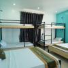 peaceful house hostel