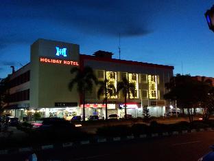 holiday hotel batam