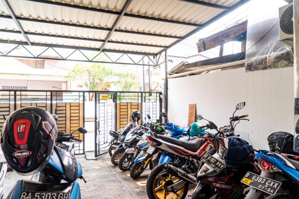 reddoorz kebon kacang