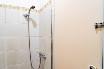 reddoorz kebon kacang