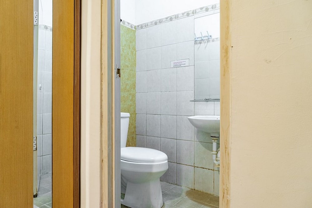 reddoorz kebon kacang