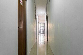 reddoorz kebon kacang