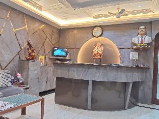 Hotel Rajshree,Loknayak Nagar,3 star