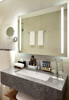 novotel jakarta cikini hotel