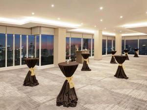novotel jakarta cikini hotel