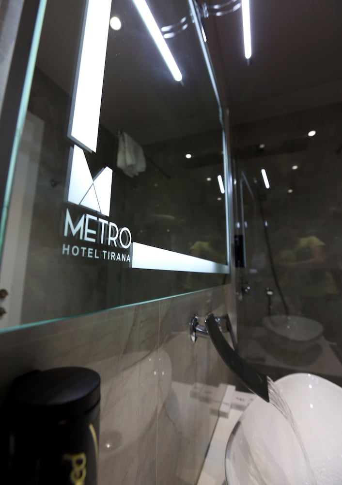 metro hotel tirana