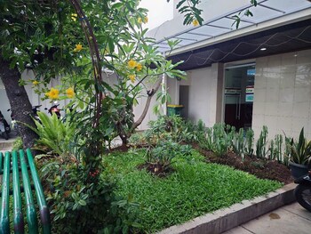 wisma shalom guesthouse
