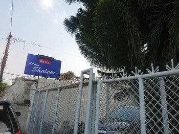 wisma shalom guesthouse