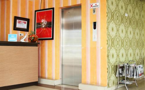 al badar hotel syariah makassar