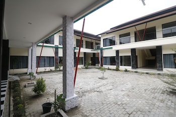 reddoorz plus near kualanamu airport