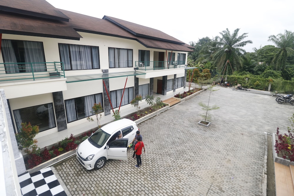 reddoorz plus near kualanamu airport