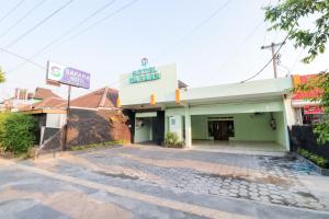hotel safara yogyakarta by zuzu