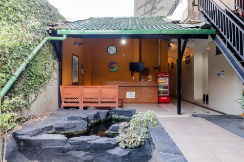 hotel safara yogyakarta by zuzu
