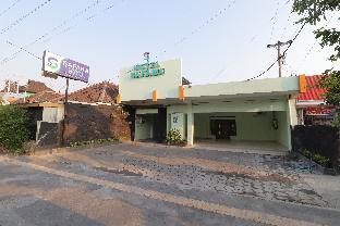 hotel safara yogyakarta by zuzu