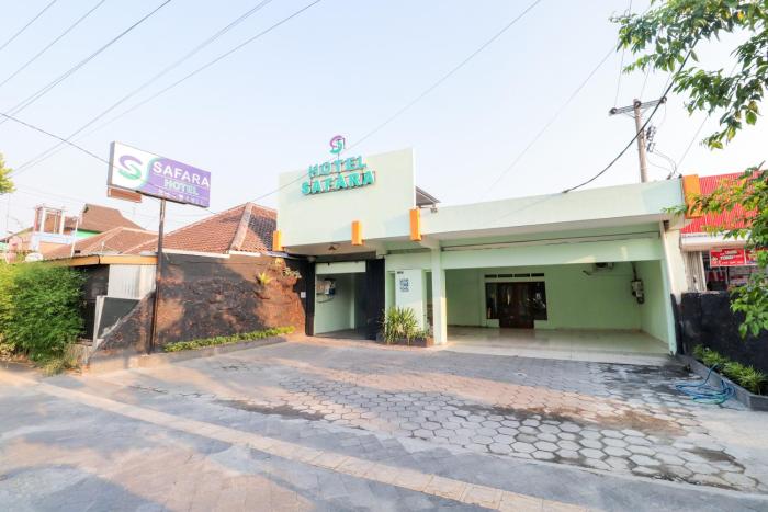 hotel safara yogyakarta by zuzu