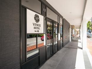 venue hotel the lily
