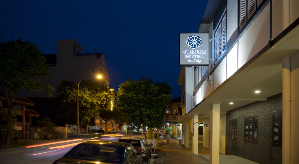 venue hotel the lily