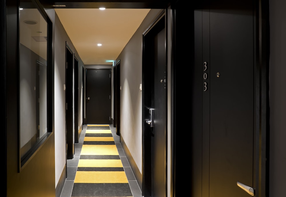 venue hotel the lily
