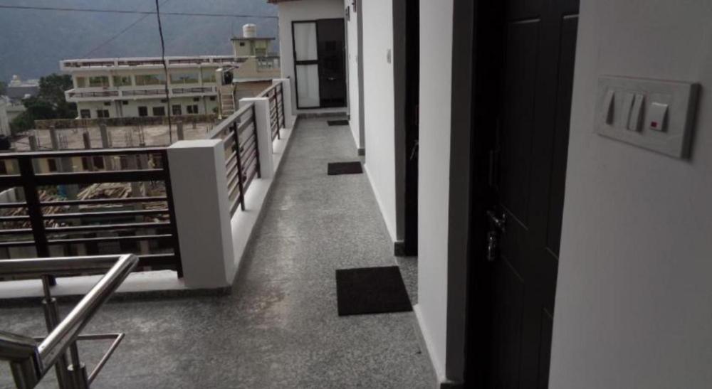 hotel tapovan cottage