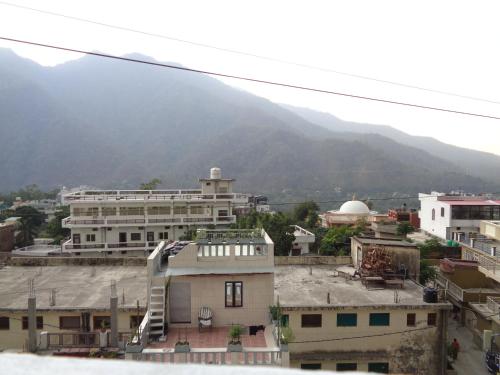 hotel tapovan cottage