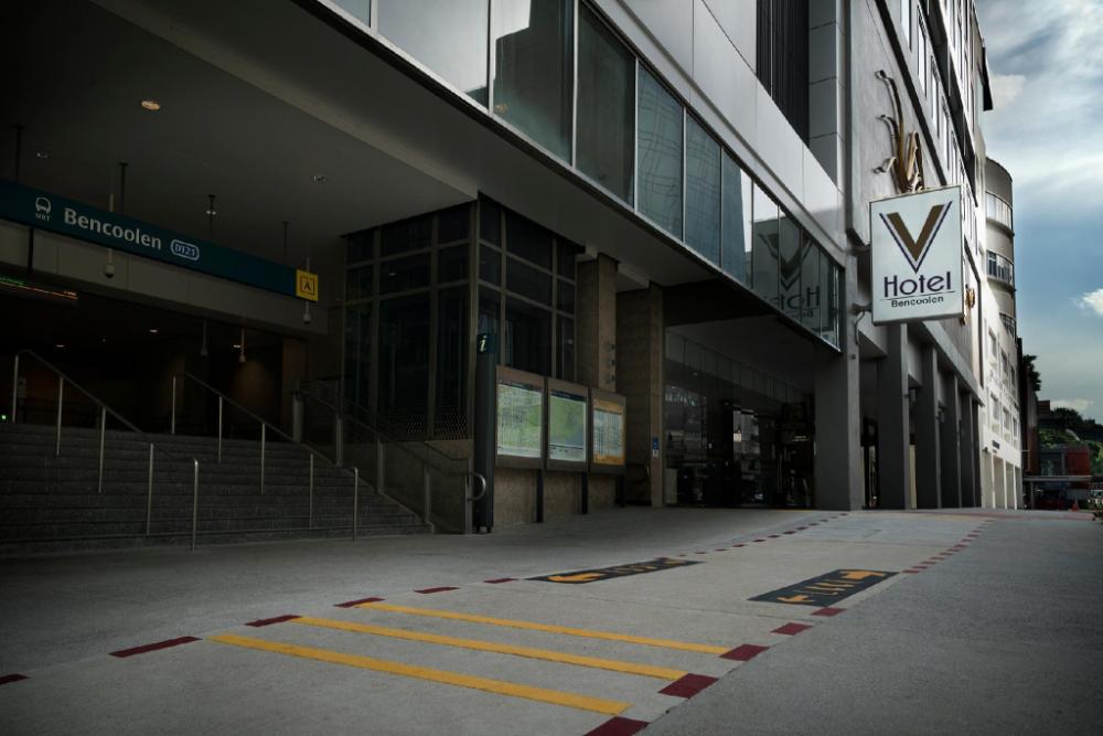 v hotel bencoolen