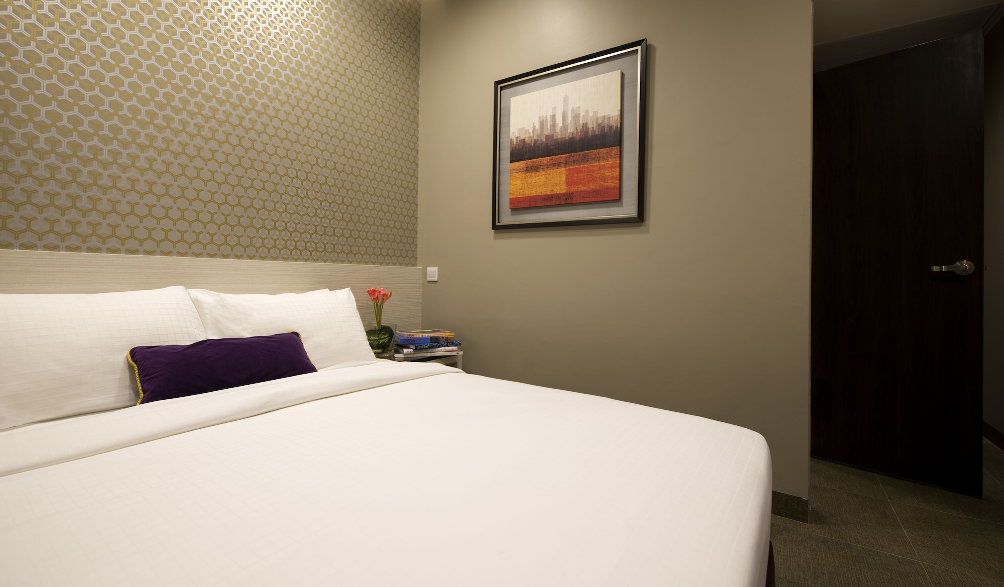v hotel bencoolen