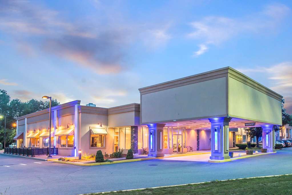 quality inn and conference center