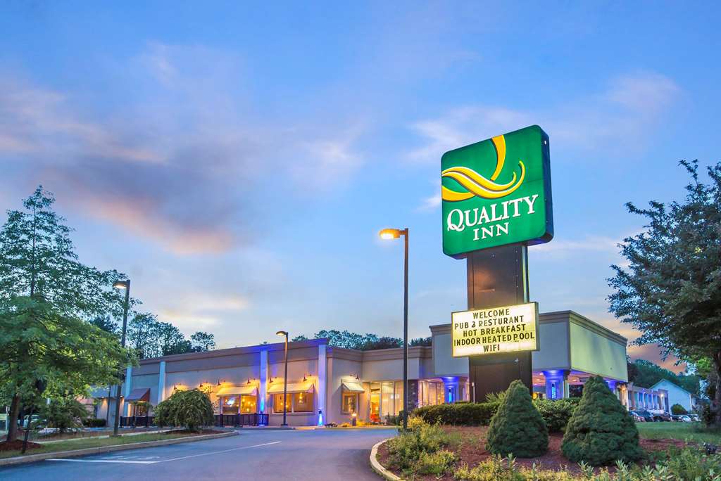 quality inn and conference center
