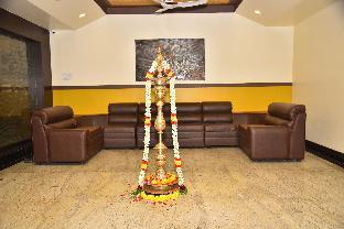 Aar Royal Residency By Oyo Rooms,The 3-Star Oyo 30970 Aar Royal Residency Offers Comfort And Convenience Whether You're On Business O,3 star