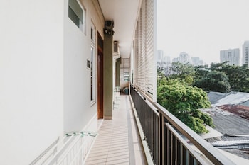 reddoorz plus near semanggi