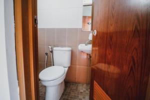 reddoorz plus near semanggi