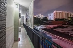 reddoorz plus near semanggi