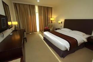 aglow hotel harbor bay batam
