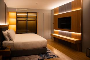 aglow hotel harbor bay batam