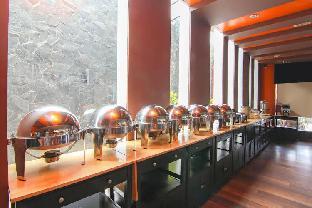 j hotel by zen rooms