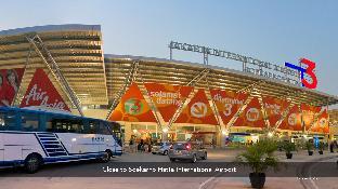 j hotel by zen rooms