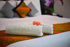 j hotel by zen rooms