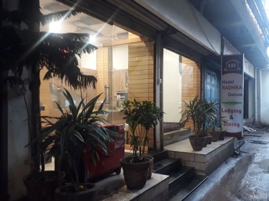 hotel radhika deluxe