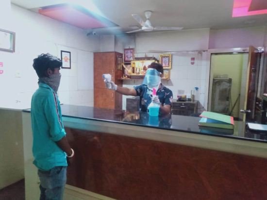 hotel radhika deluxe