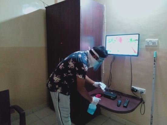 hotel radhika deluxe