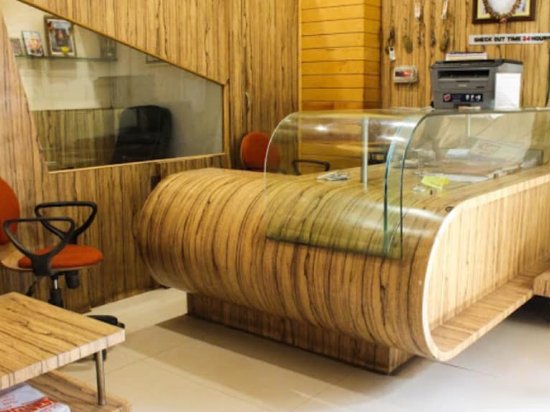 hotel radhika deluxe