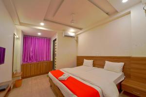 hotel radhika deluxe