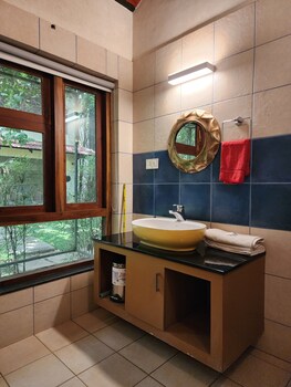 Talking Trees,,2 star