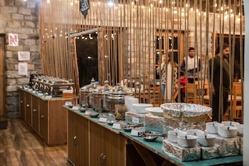 winterfell the stay unique river front resort