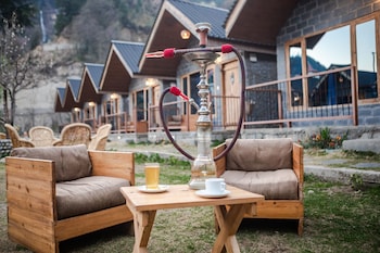 winterfell the stay unique river front resort