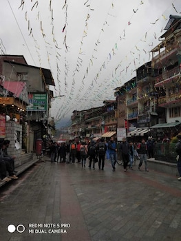 winterfell the stay unique river front resort