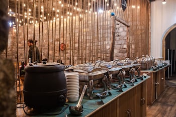 winterfell the stay unique river front resort