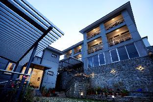 cherry blossom homestay