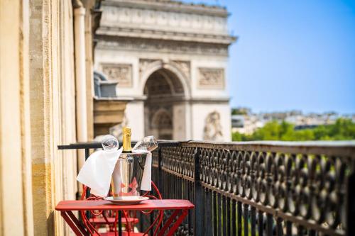 Hotel Belfast,Batignolles>>Arc De Triomphe,4 star