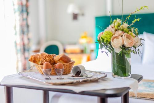 Hotel Belfast,Batignolles>>Arc De Triomphe,4 star